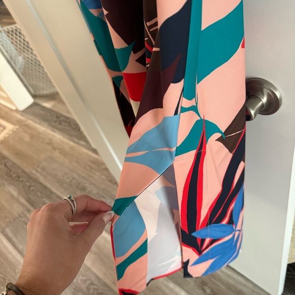 Tuckernuck Vibrant Palm Feather Sleeve Maxi - Picture 3 of 5